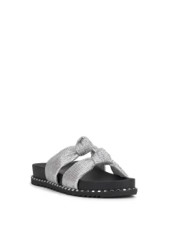 Jessica Simpson Caralyna Flat Sandal In Silver< Flats|Sandals