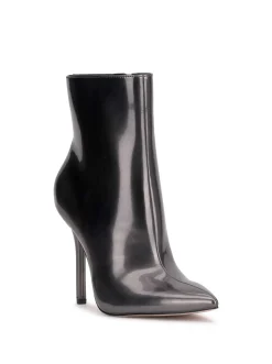 Jessica Simpson Lyren Bootie In < Boots & Booties
