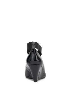 Jessica Simpson Saedra Wedge In < Wedges