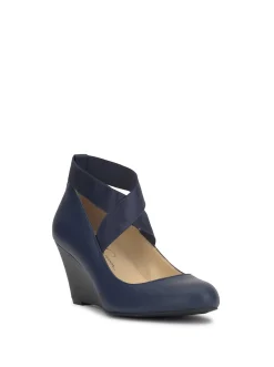 Jessica Simpson Saedra Wedge In < Wedges