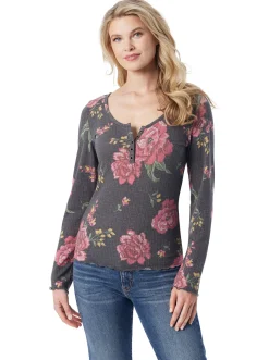 Jessica Simpson Tahani Henley Top In < Tops & Tees